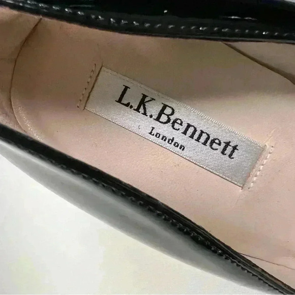L. k. Bennett Sledge Black Patent Platform Courts New
9.5 - Picture 6 of 11